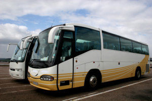 Busreisen mit modernen Reisebussen
